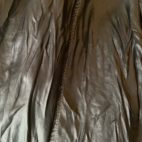 People Like Frank Black Sheath Dress with V-Neck for Cocktail Night Out - Picture 5 of 14